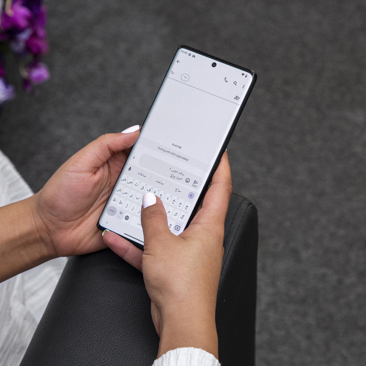 گوشی موبایل داریا مدل bond 5G دو سیم کارت ظرفیت 256 گیگابایت و رم 8 گیگابایت پک امارات